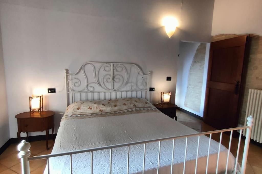 Casale San Teodoro - Mondaino Rn Villa Buitenkant foto